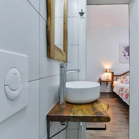 Вилла Marinic With Private Pool , Zadar County *