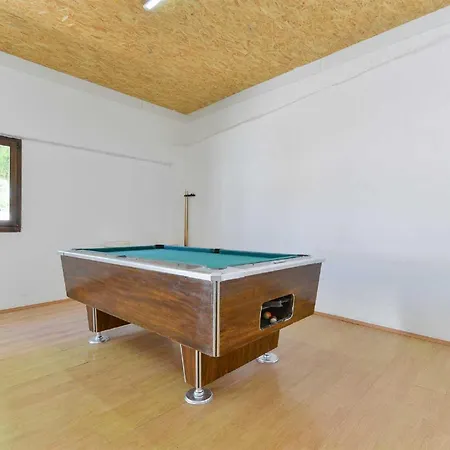 Villa Marinic With Private Pool , Zadar County