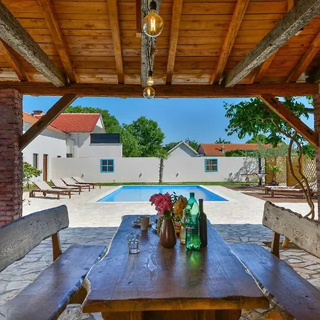 Villa Marinic With Private Pool , Zadar County
