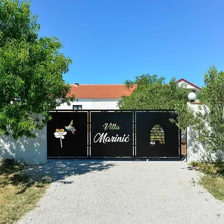 Marinic With Private Pool , Zadar County *