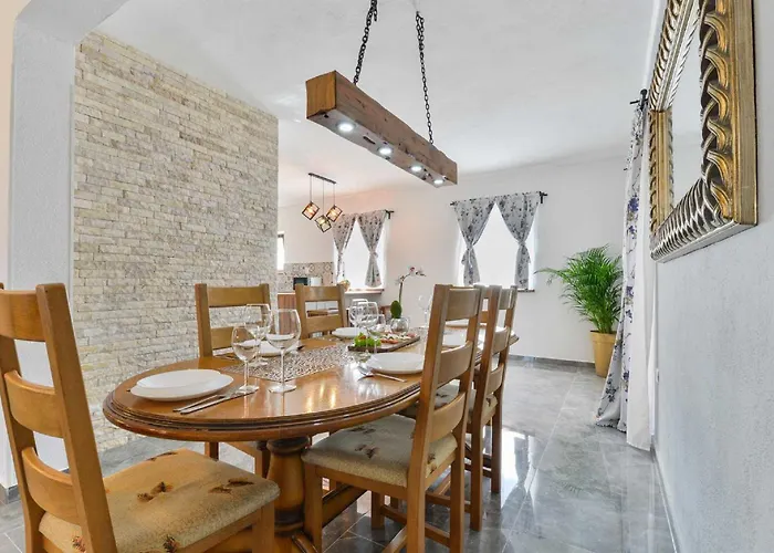Marinic With Private Pool , Zadar County