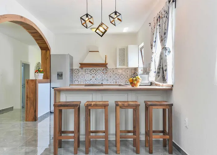 Villa Marinic With Private Pool , Zadar County