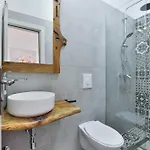 Marinic With Private Pool , Zadar County 빌라