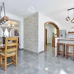 Marinic With Private Pool , Zadar County Miranje