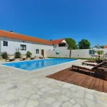 빌라 Marinic With Private Pool , Zadar County Miranje