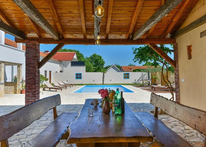 Vila Marinic With Private Pool , Zadar County
