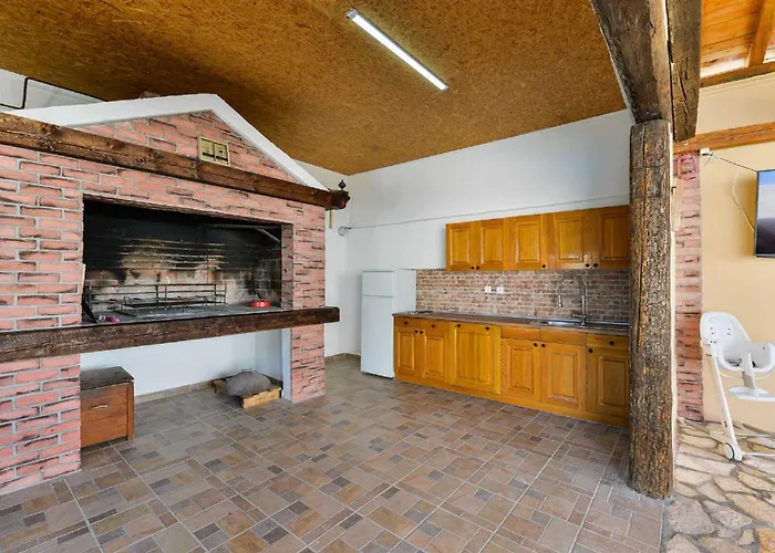 Vila Marinic With Private Pool , Zadar County Miranje